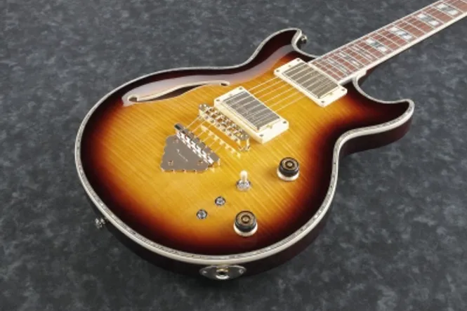 Hovedbilde Ibanez AR520HFM-VLS. El-Gitar